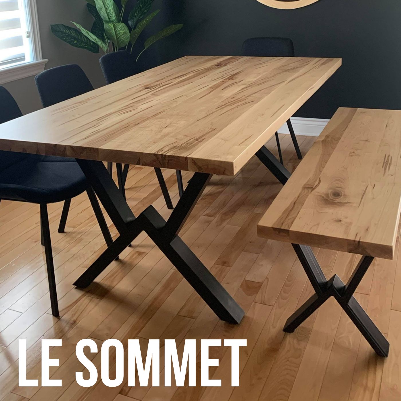 Bases en acier en stock