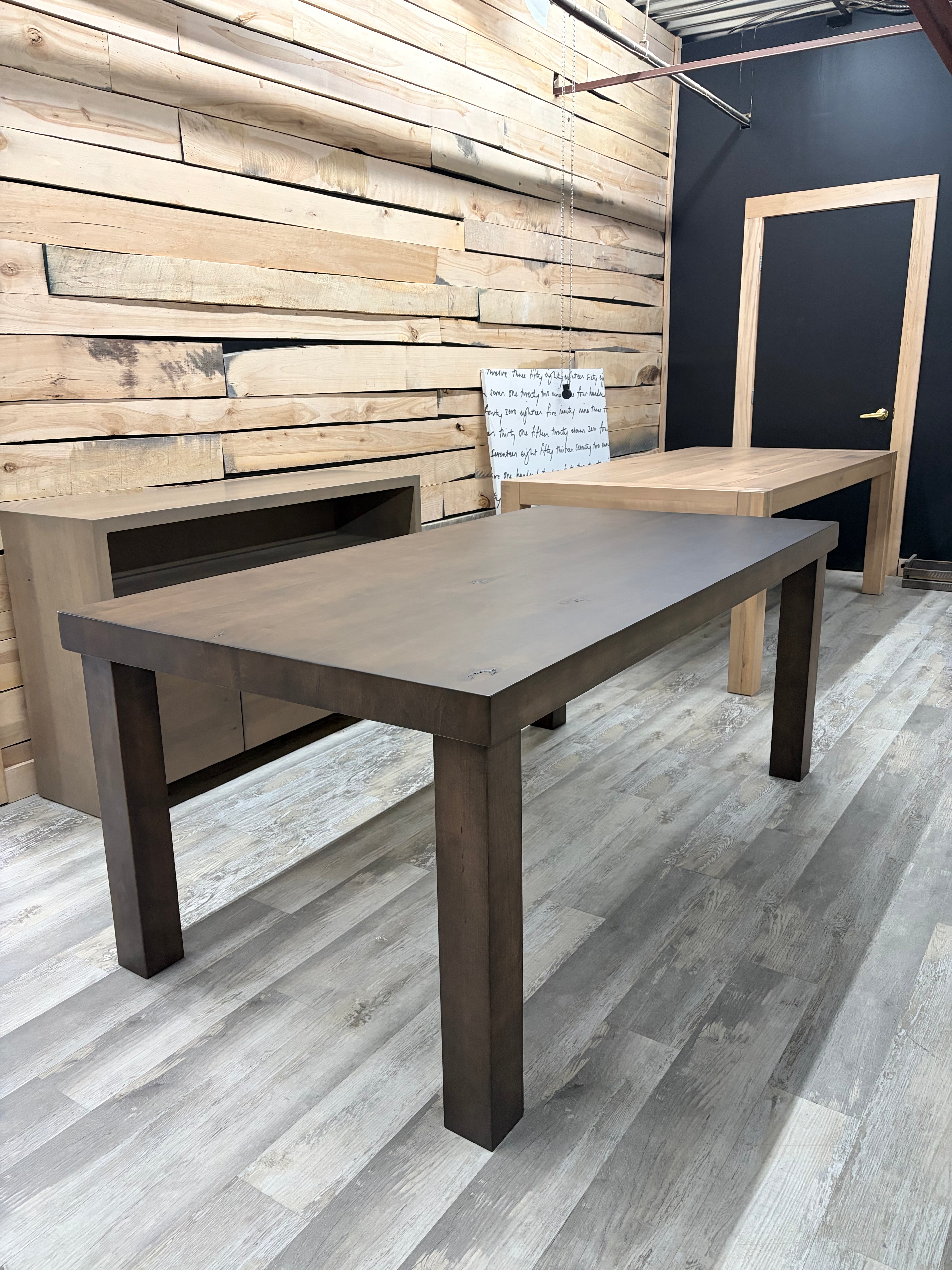 Table Yamaska 38 x 72"