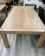 Table St-Sauveur 44 x 84"