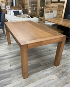 Table St-Sauveur 36 x 66"