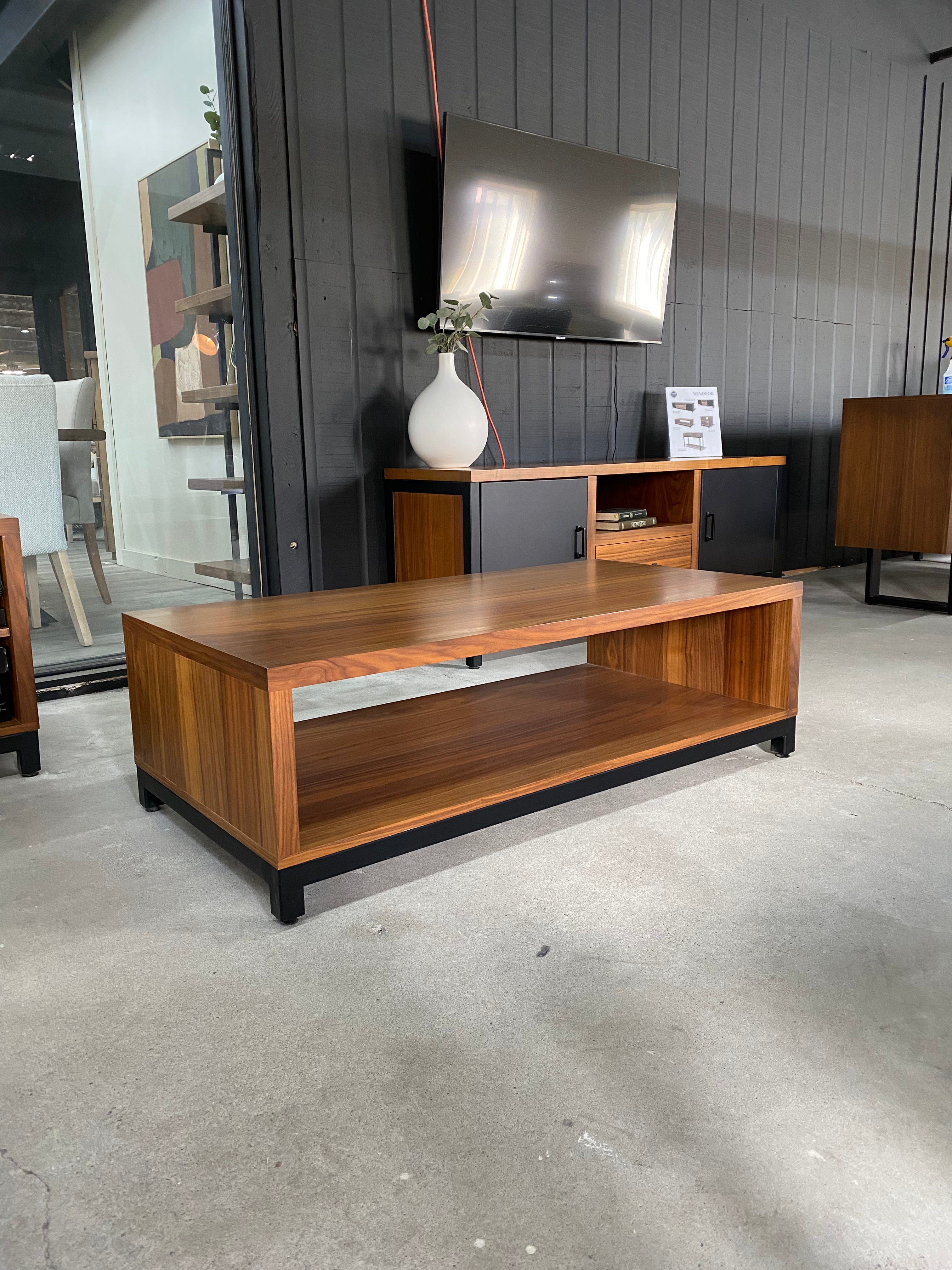 Table de centre Windsor 48"