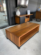 Table de centre Windsor 48"