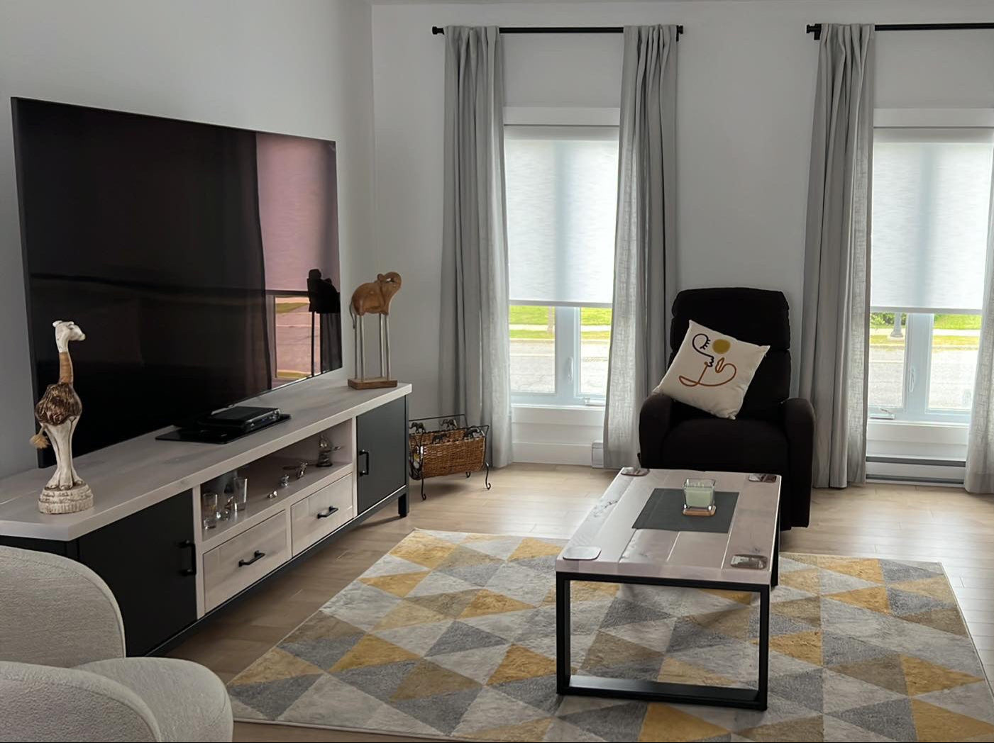 Meuble télé Windsor 80"