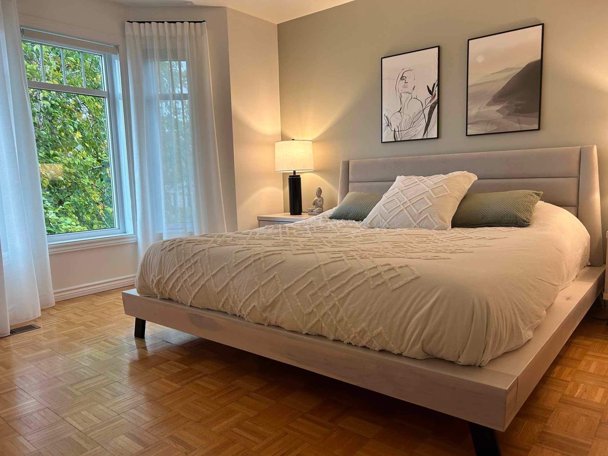 Lit Magog à tête rembourée