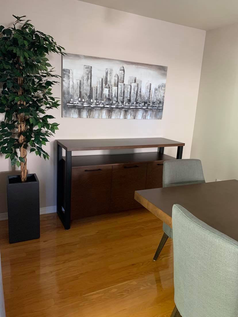 Buffet de salle à manger 60 pouces collection Asbestos en érable massif dans un décor sobre et moderne