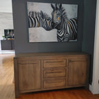 Buffet 66 pouces collection Acton Vale en érable massif dans un décor minimaliste et neutre