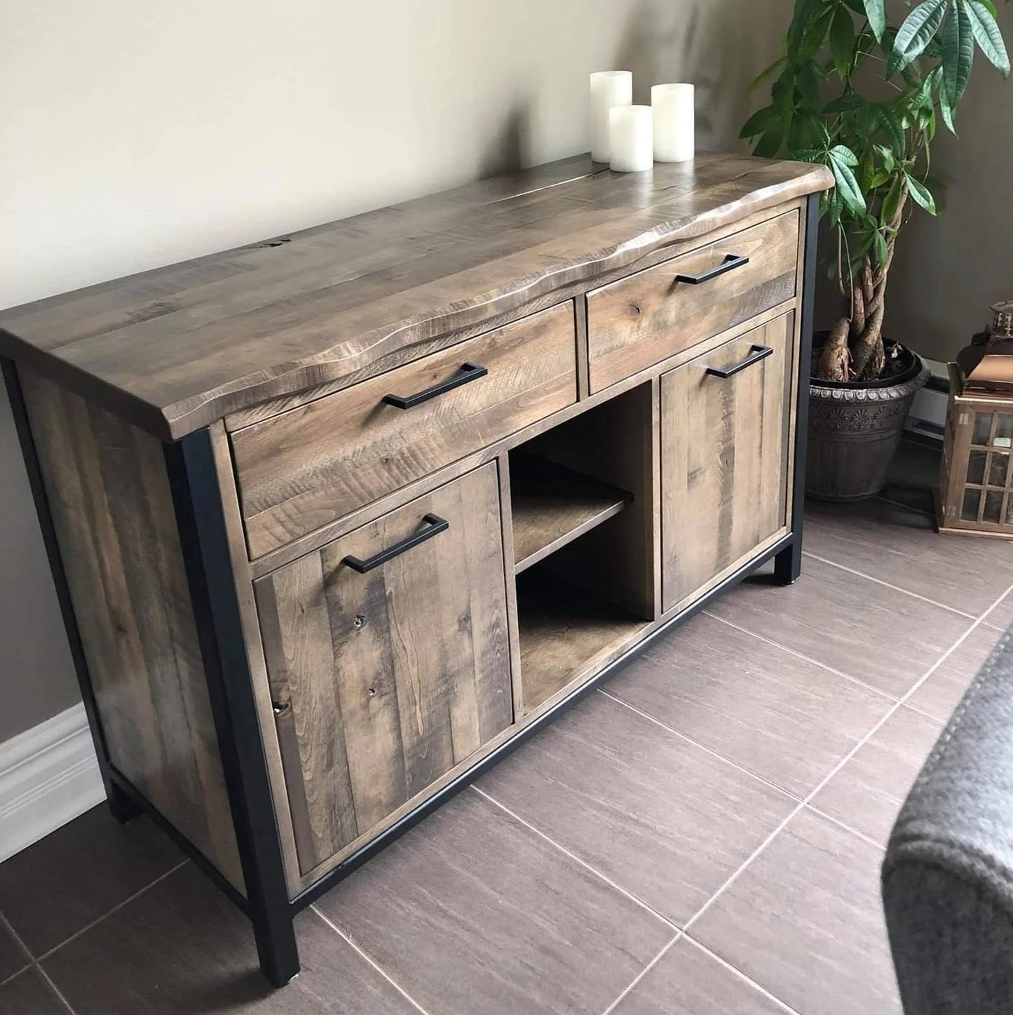 Buffet Mont-Tremblant 50"