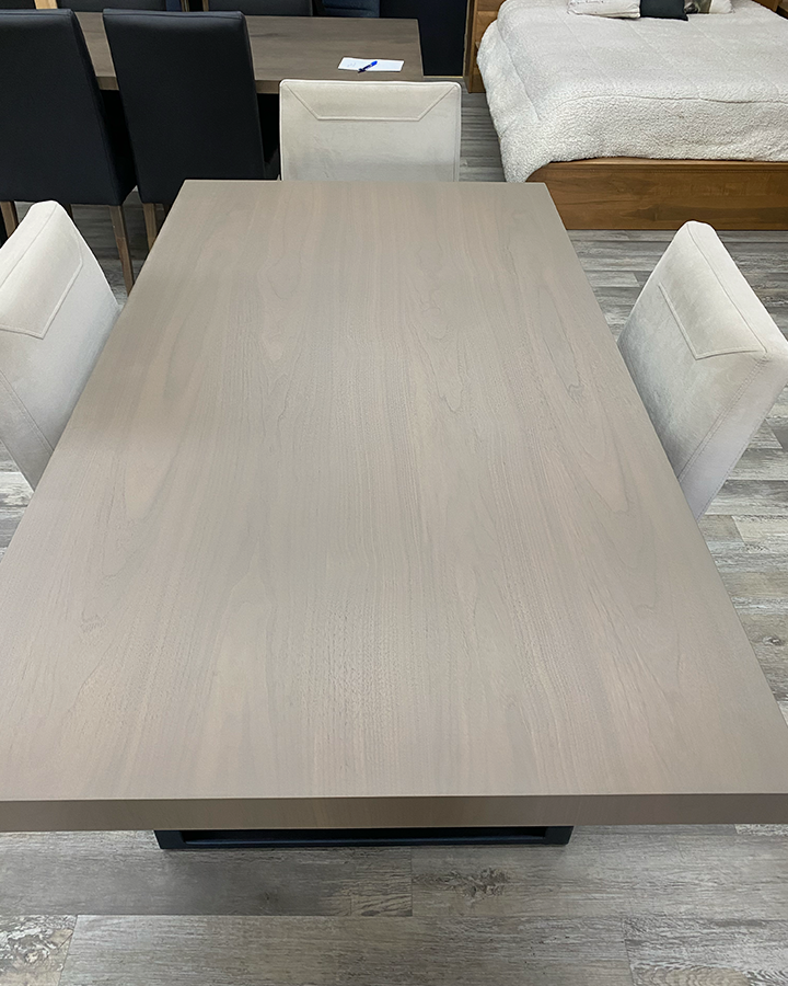Table Gaspé 36 x 66"