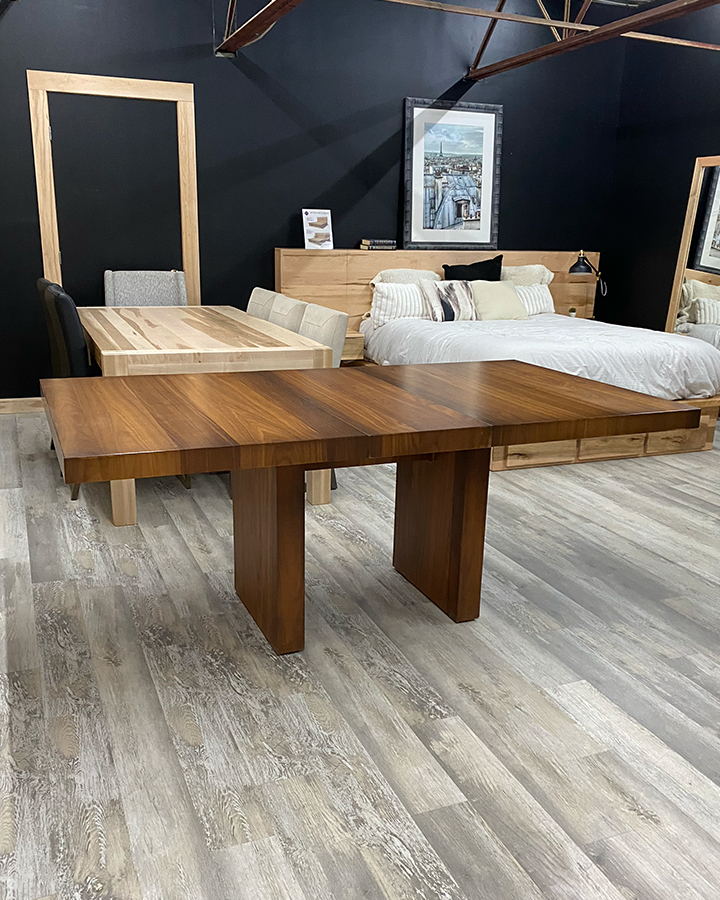 Table Montréal 42 x 60" + 2 ext.