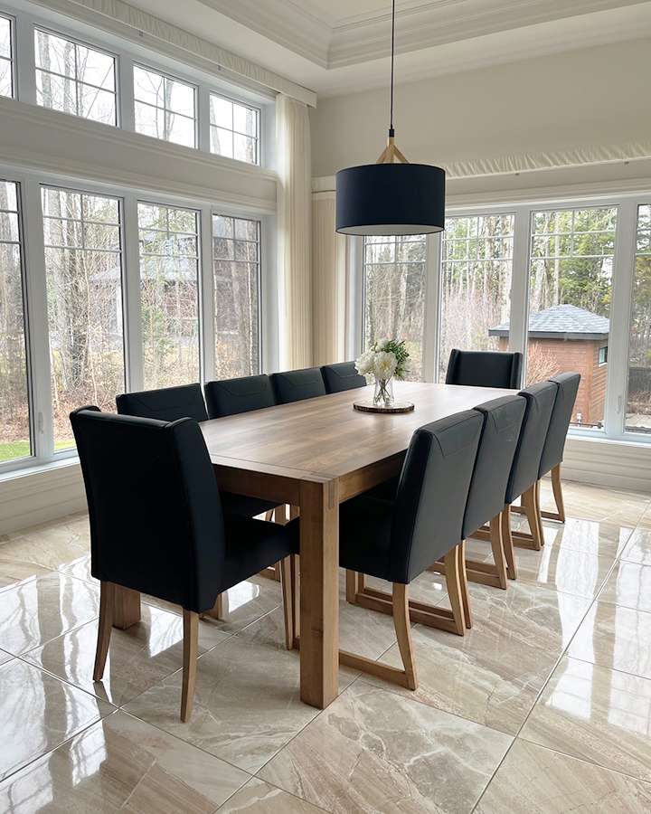 Table St-Sauveur