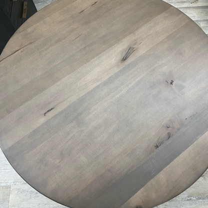 Table ronde Bromont 36" (en stock)