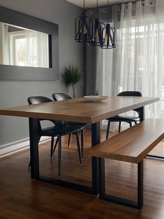 Ensemble de table et banc de salle à manger avec angle en biseau en érable massif avec pattes en acier collection Roberval