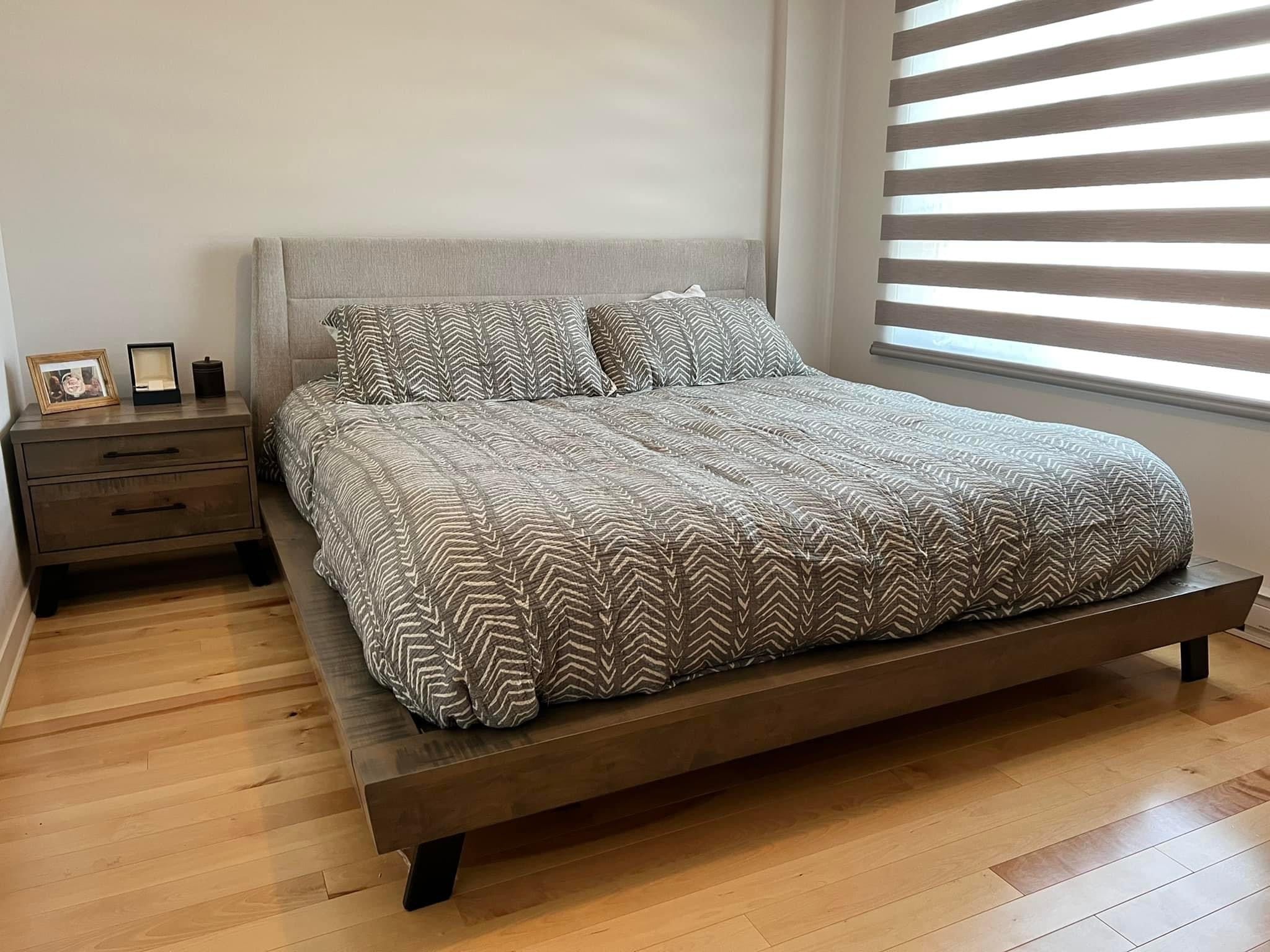 Lit Magog à tête rembourée