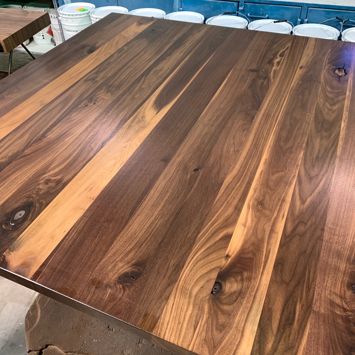 Noyer massif (+ 40%)